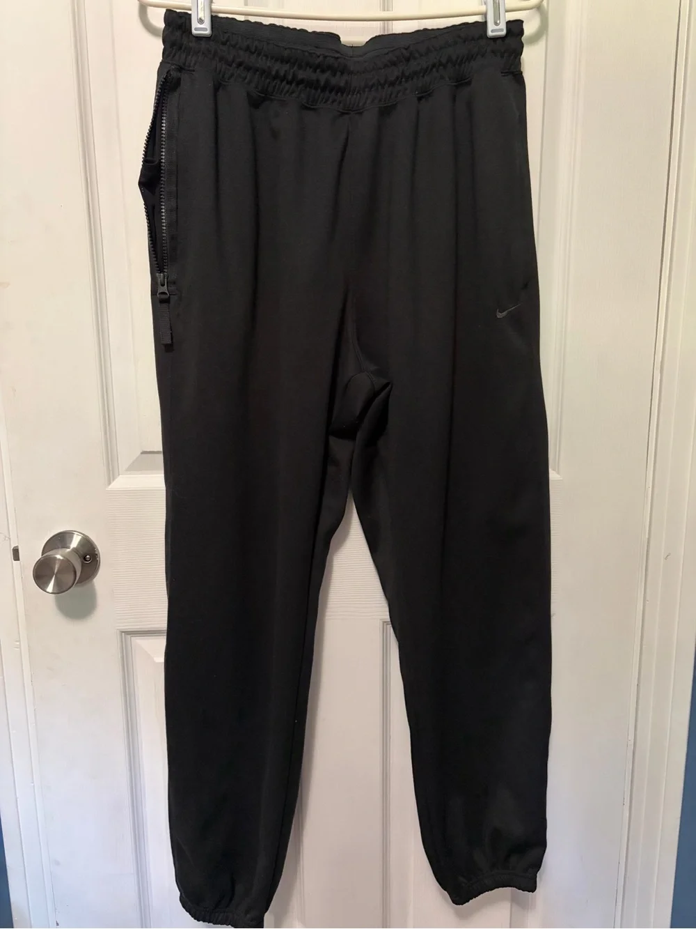Nike Black Athletic Joggers with Zipper Pocket size L